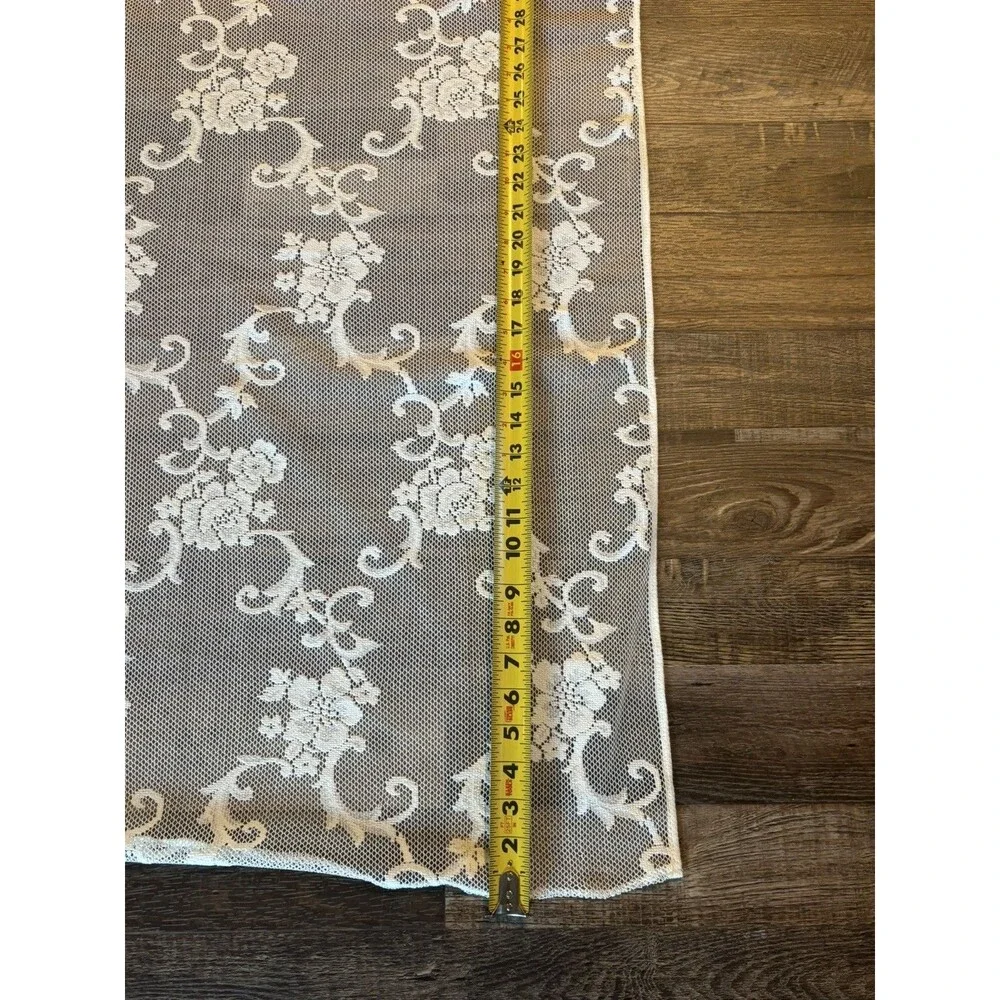 VTG Ivory Floral Roses and Scrolls Lace TABLECLOTH 63 X 117 Cottagecore